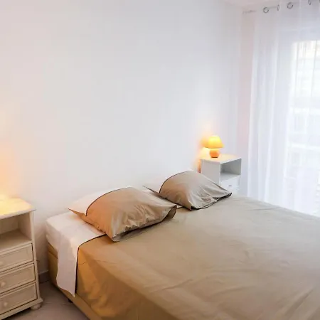 Apartman L'amiral By Interhome Saint-Raphaël